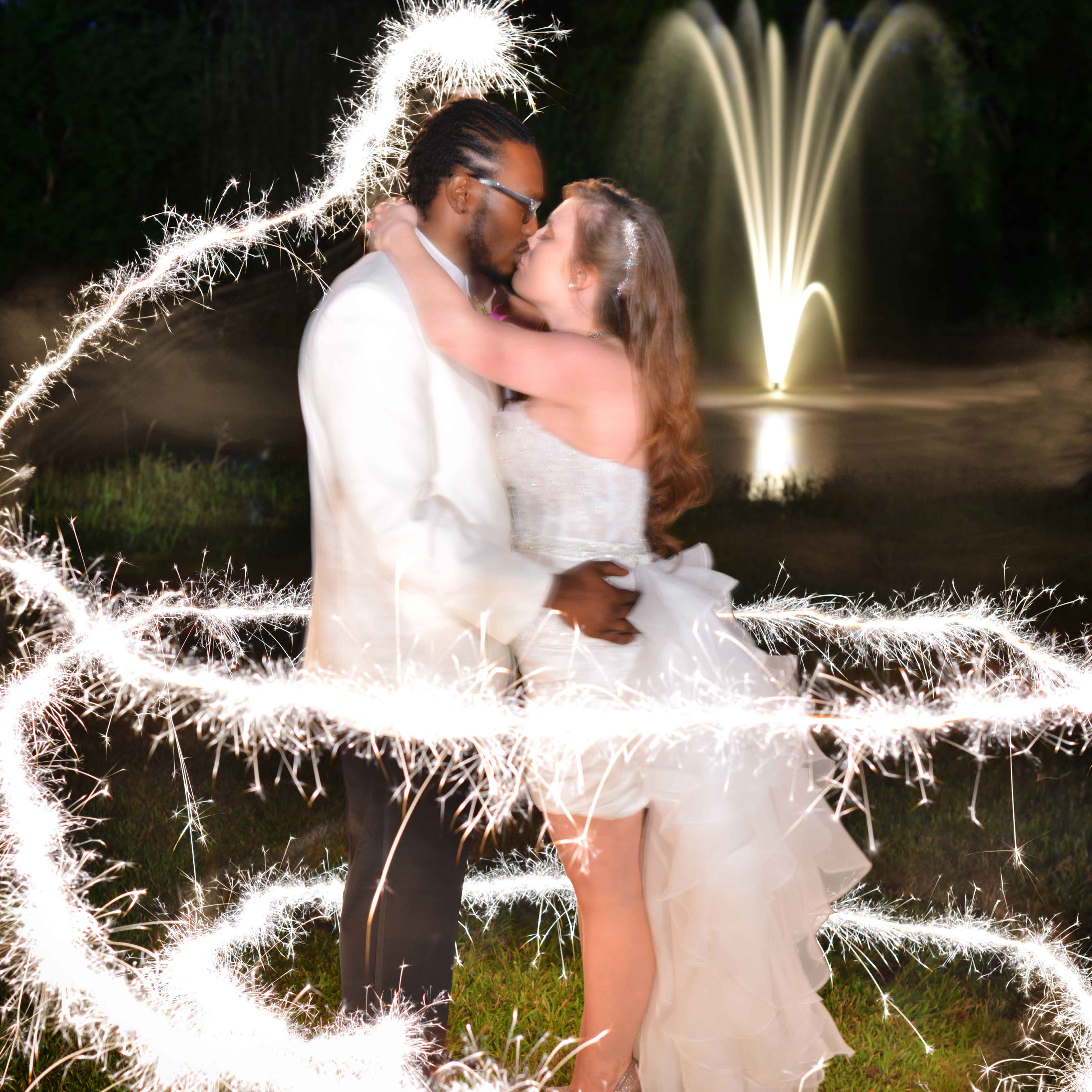 Conroe, The Woodlands, Houston, Willis, Shenandoah, Panarama Village, Lake, Cut N Shoot Wedding Photographer